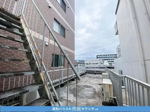 5DK+2S Kochi City Kochi Prefecture Property (2)