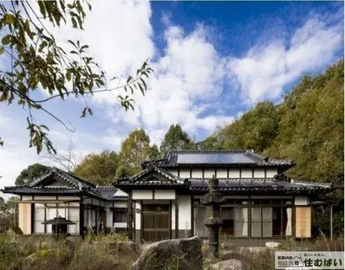 5LDK Kama City Fukuoka Prefecture (1)
