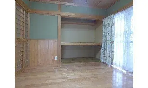 Kagoshima Prefecture Kirishima City 5DK Property (7)