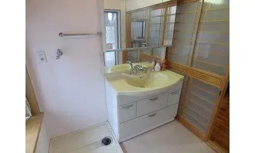 Kagoshima Prefecture Kirishima City 5DK Property (10)