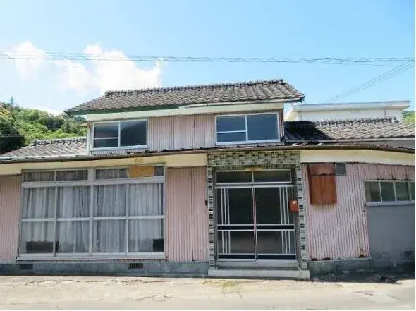 Akiya in 臼杵市