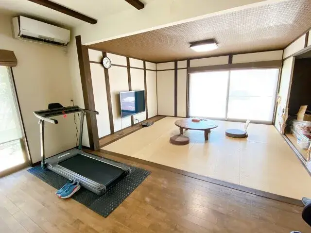 Slide 4