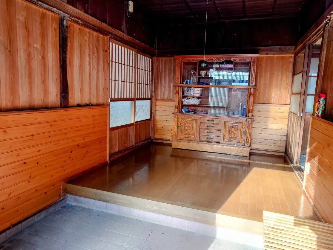 Slide 4