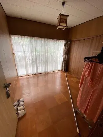 Slide 4