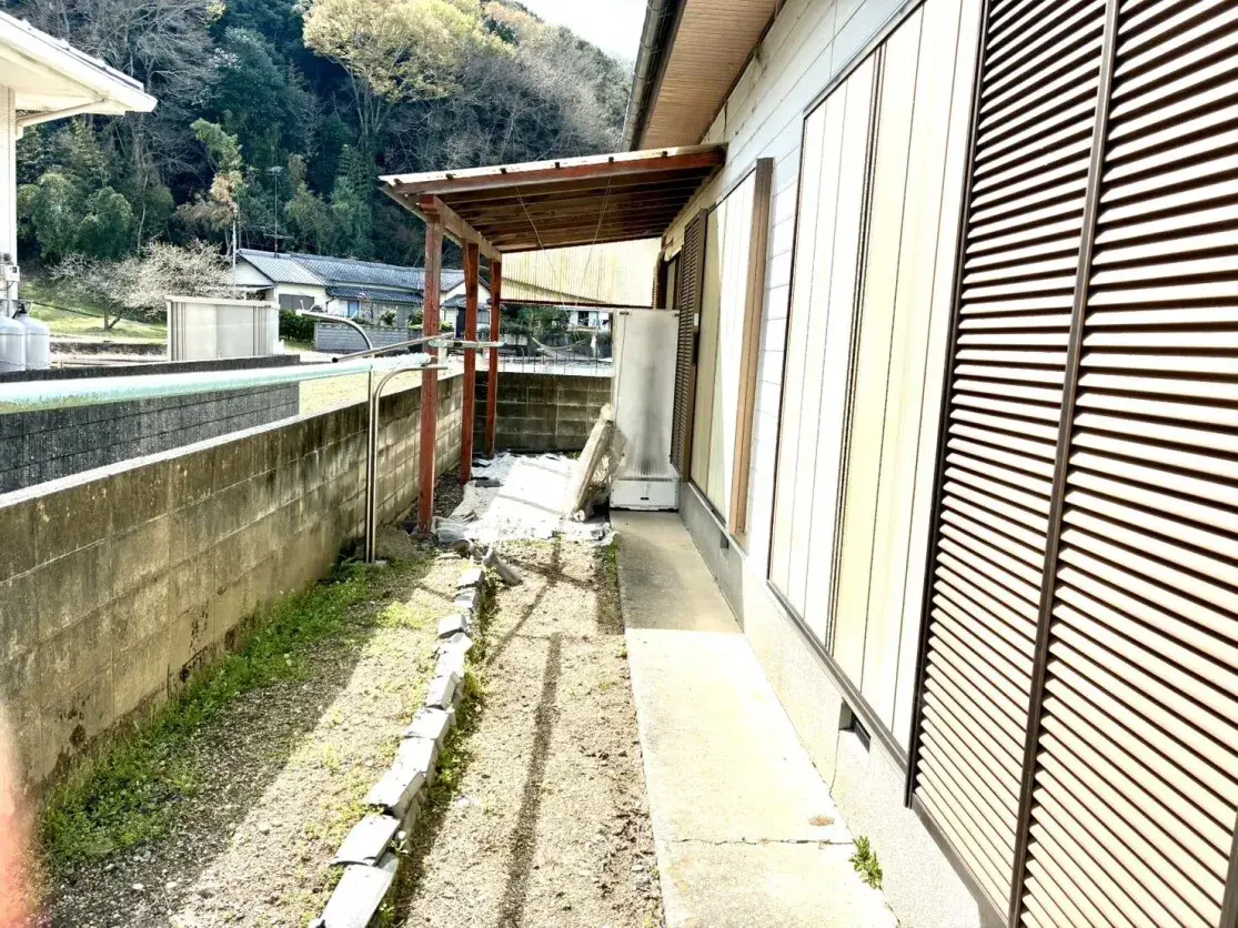 Slide 8