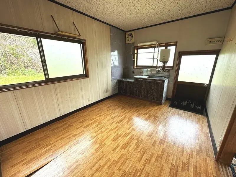 2DK Property Higashimiyoshi-cho Tokushima Prefecture (3)