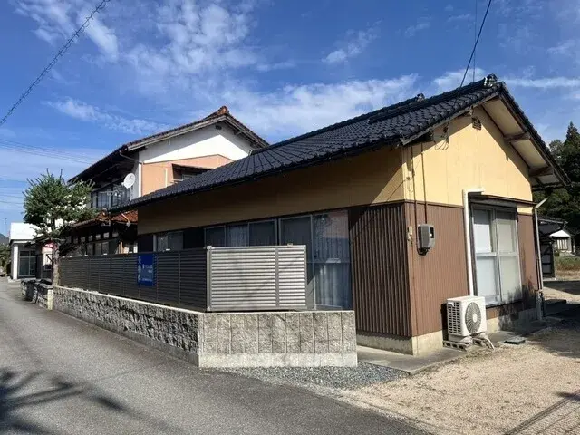 Slide 4