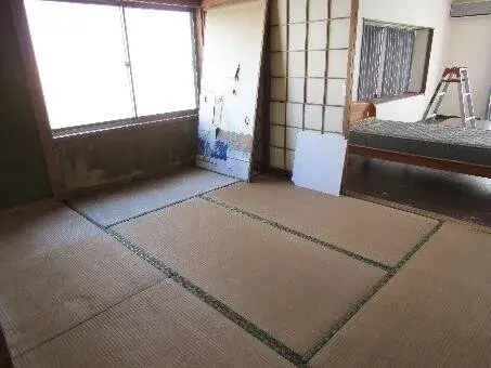 Slide 4