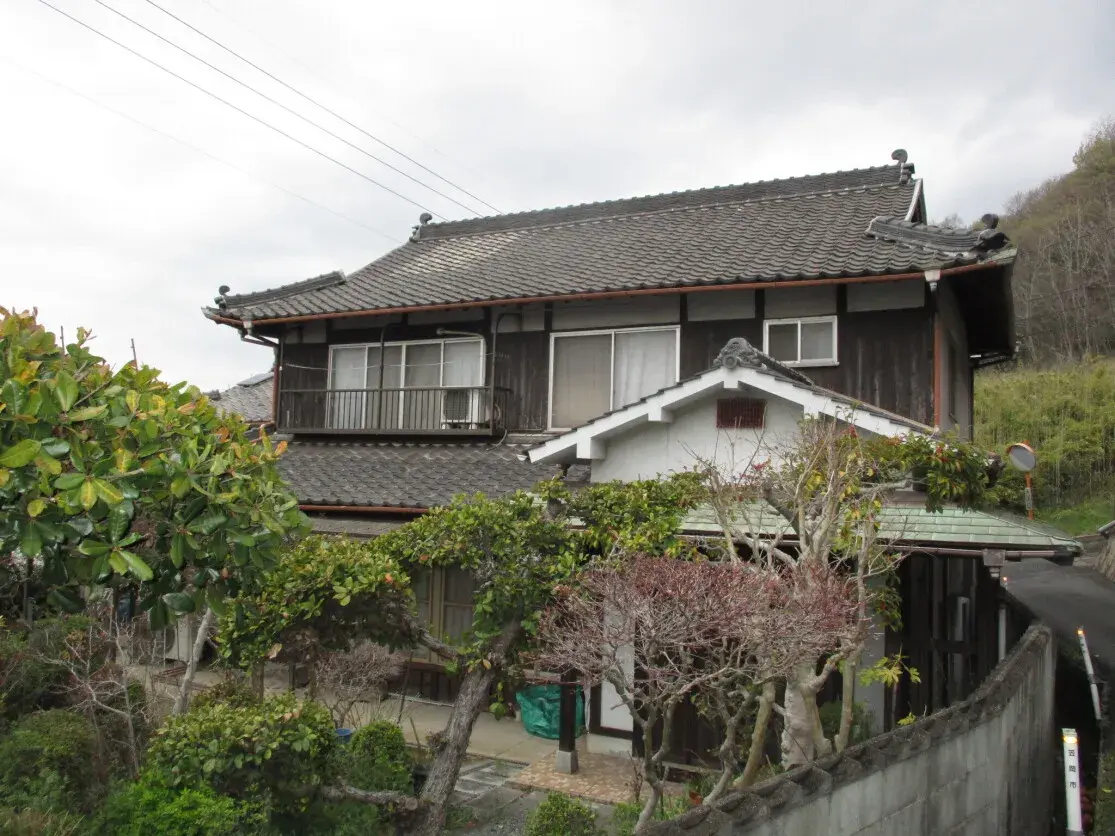 8DK Property Kasaoka City Okayama Prefecture (1)