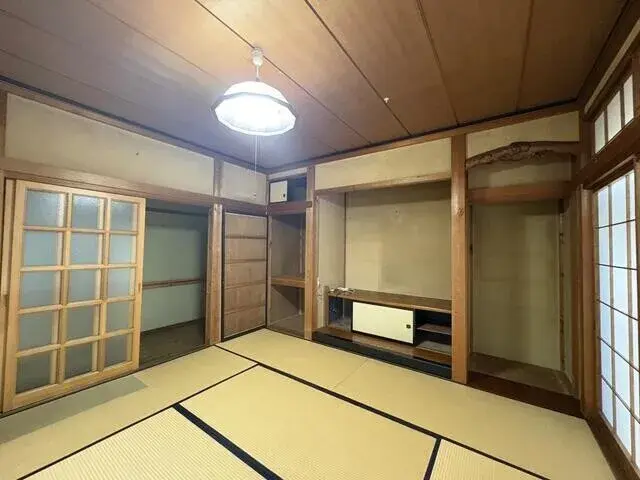 Slide 4