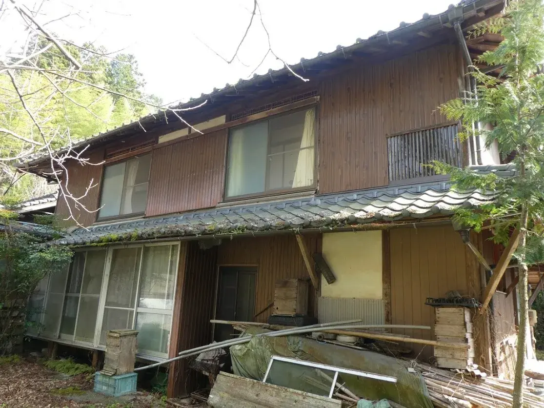 8DK Property Ozu City Ehime Prefecture (2)