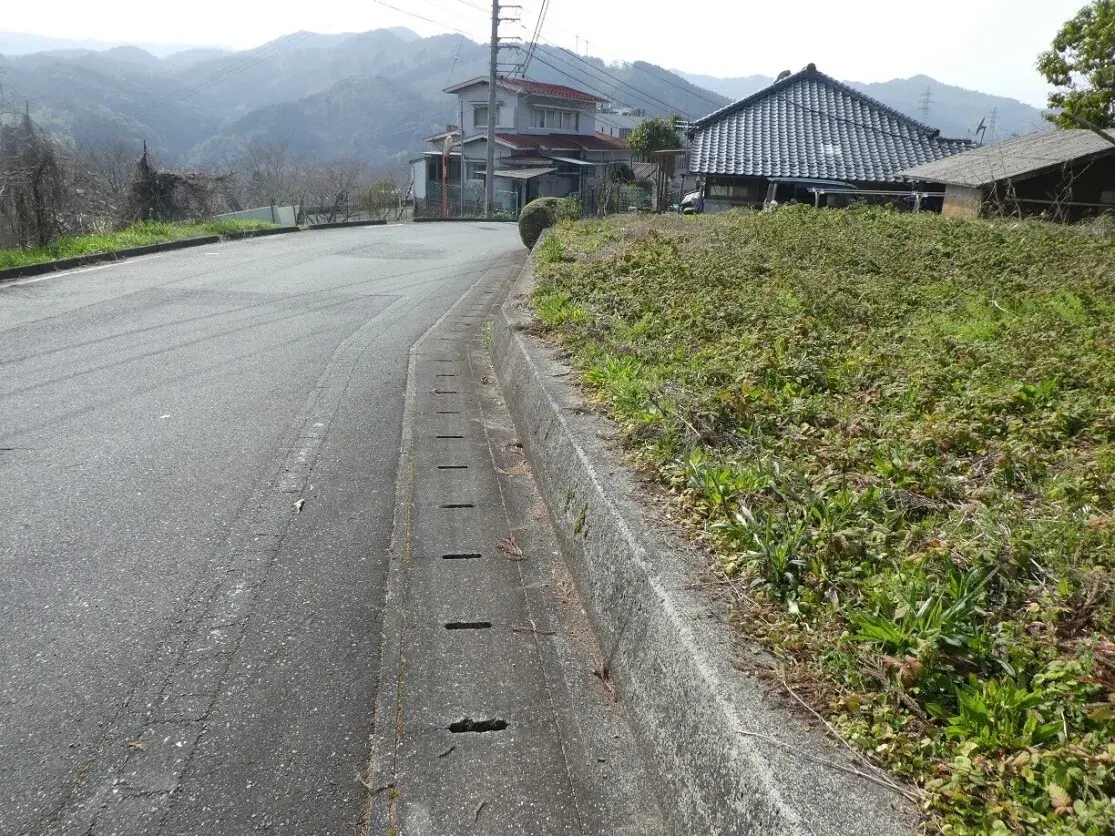 8DK Property Ozu City Ehime Prefecture (4)