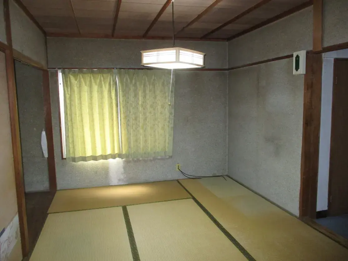 Slide 4