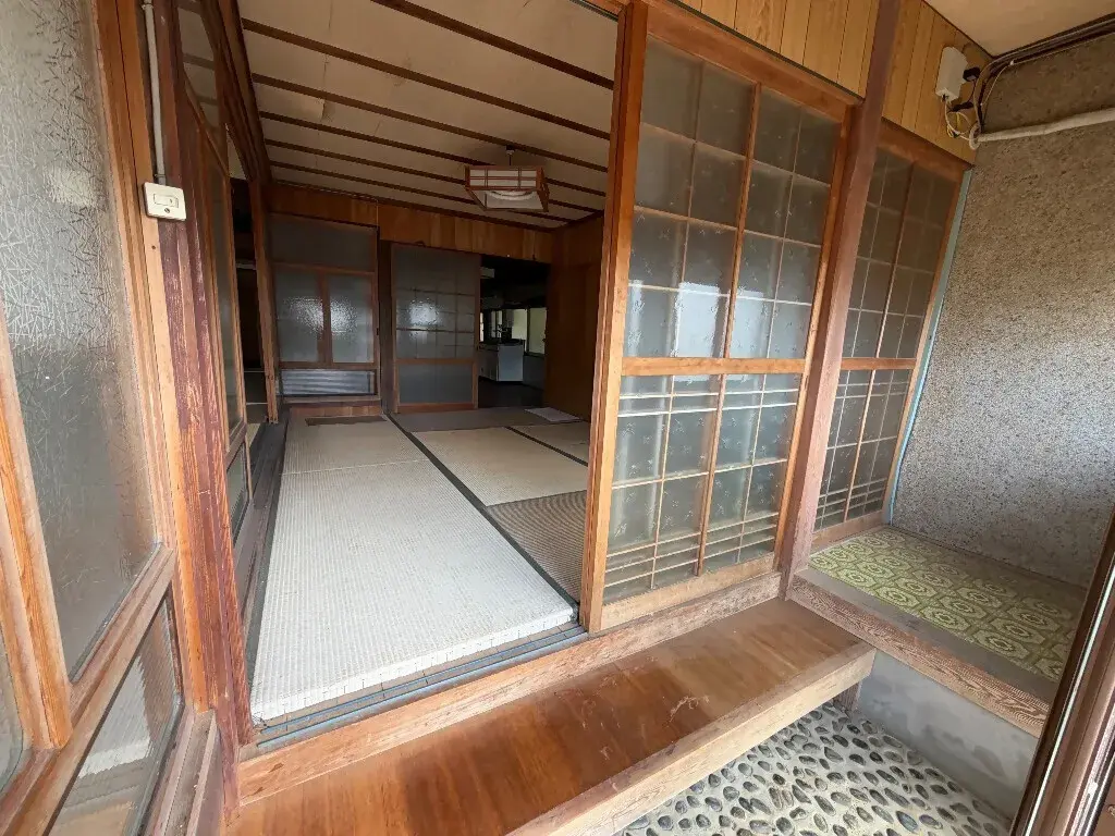 5DK Property Mihara City Hiroshima Prefecture (3)