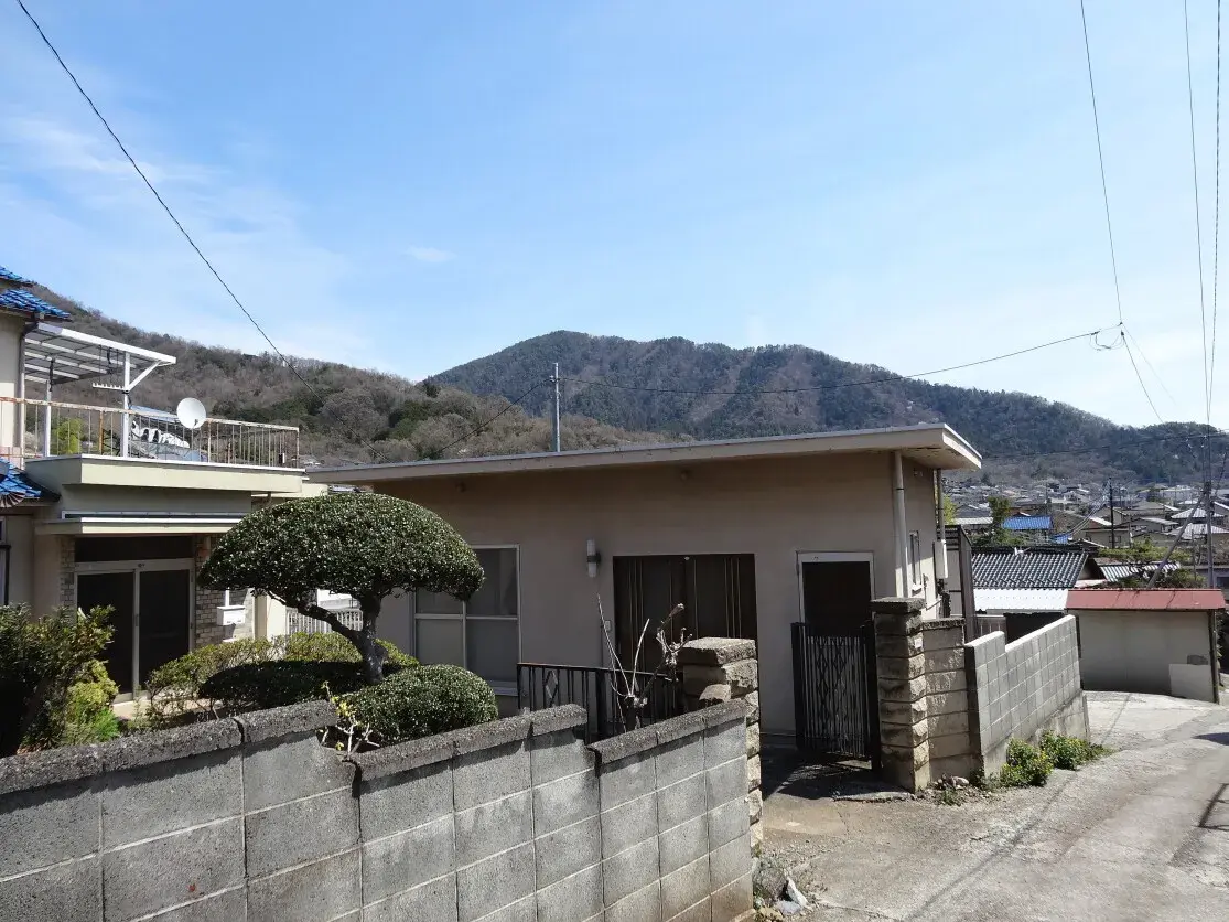 Slide 4