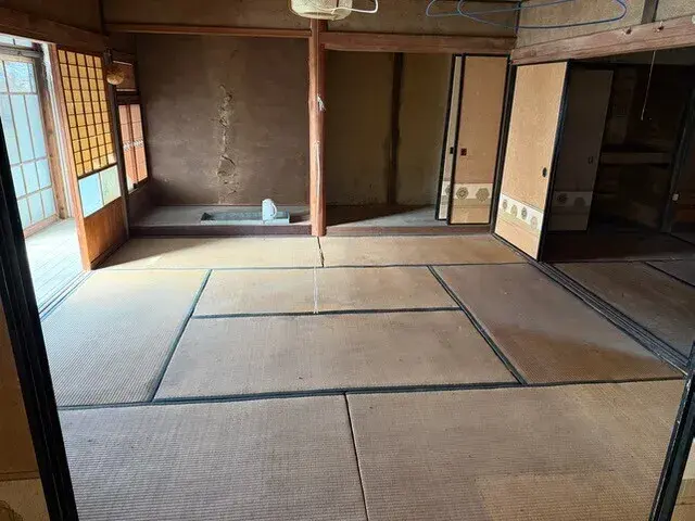 Slide 4