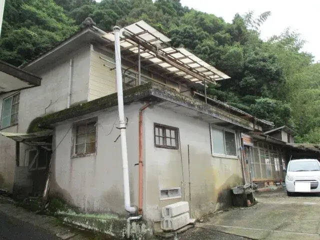 Saga Prefecture Taku City Property (1)