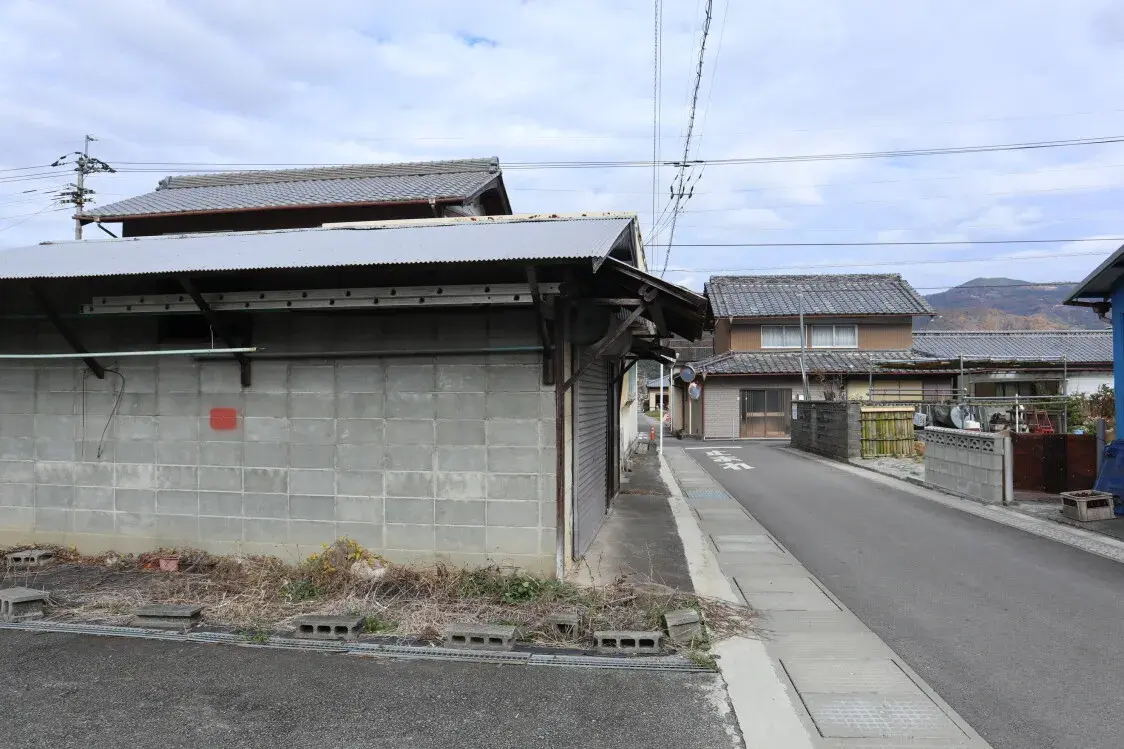 Detached House in Higashimiyoshi-cho, Tokushima (7)