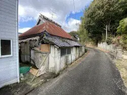Akiya in Kasai