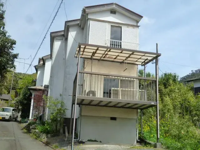Akiya in Itō