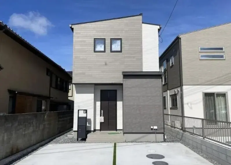 Akiya in 冈山市
