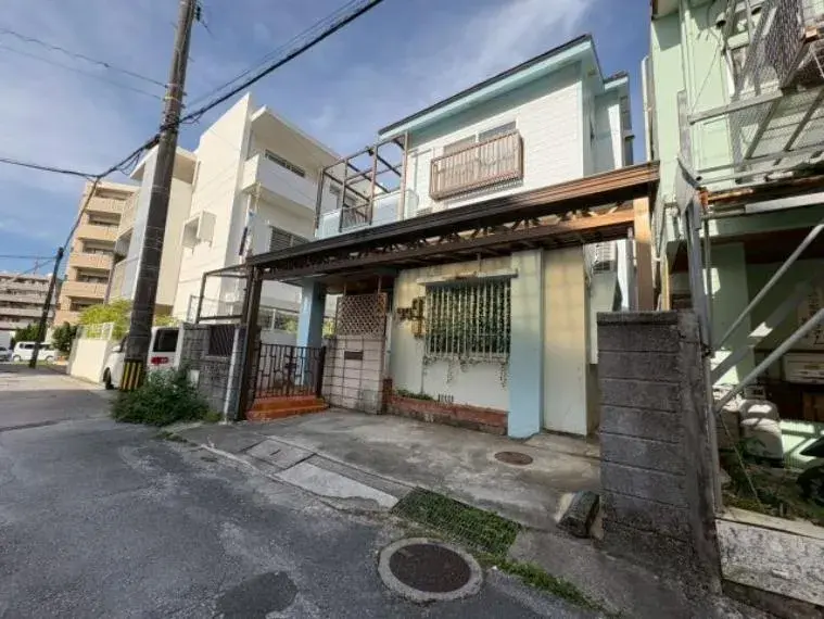 Akiya in Naha