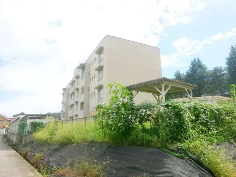 Akiya in Miyoshi