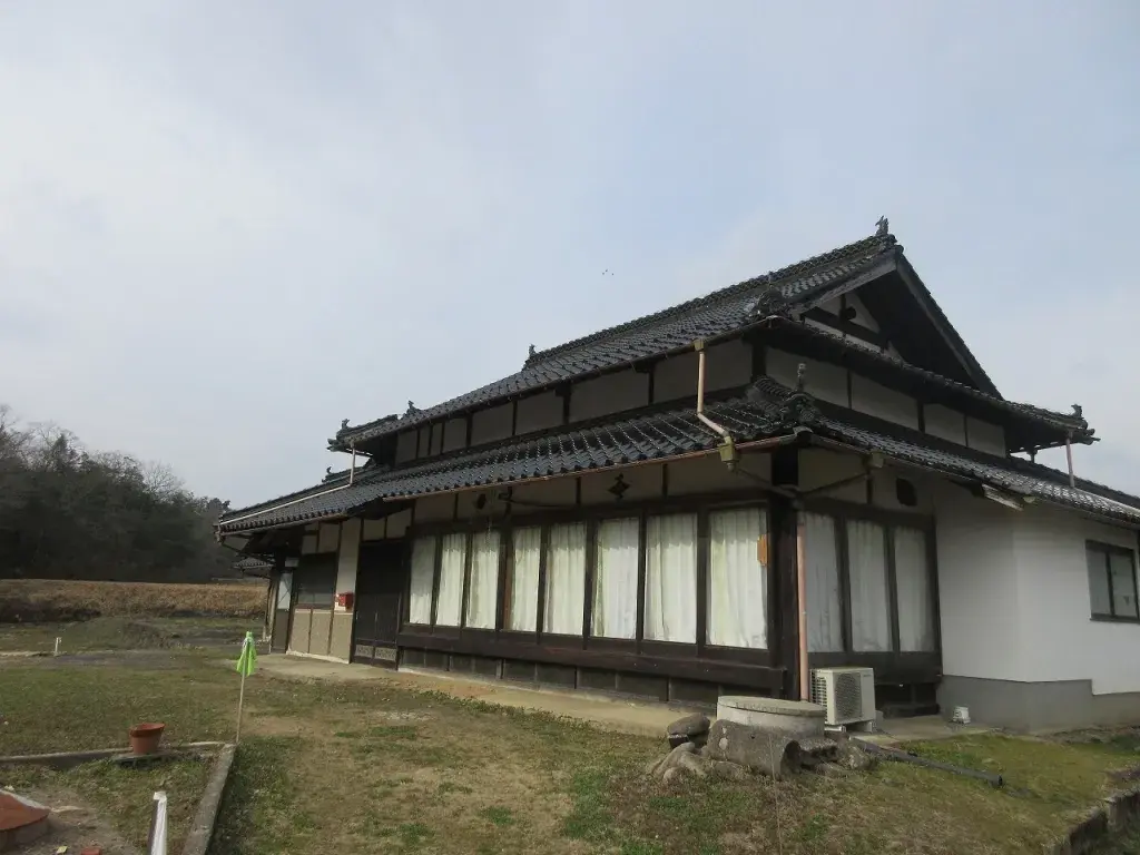 Akiya in Miyoshi