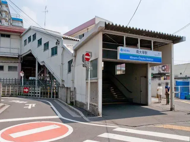 Slide 4