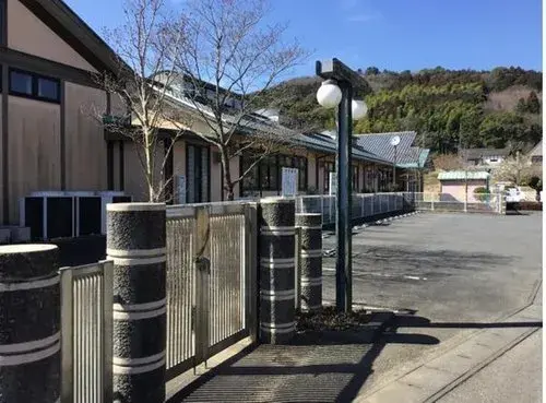Slide 4