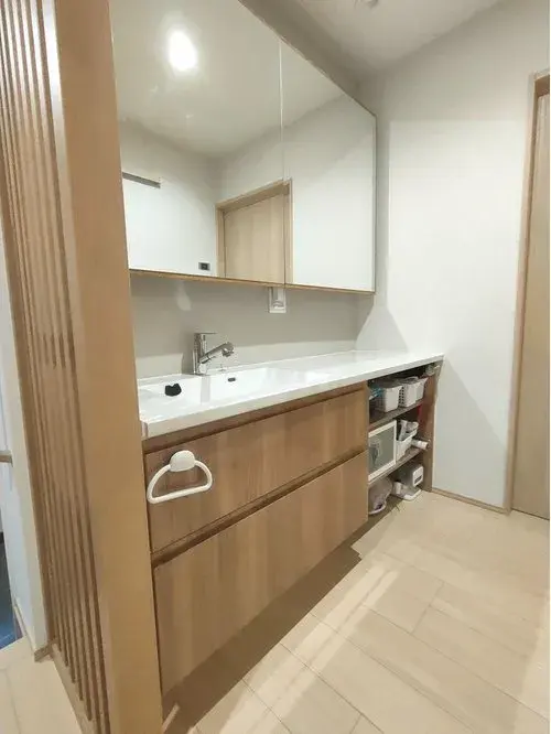 Saitama Yoshikawa LDK18+ Propriété à 3 étages (5)