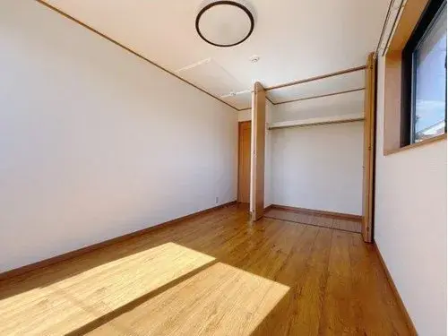 Saitama Honjo Two-Story LDK Over 15 Tatami Property (5)