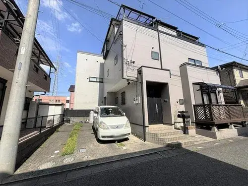 Akiya in Sōka