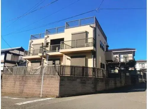 Akiya in Sakura