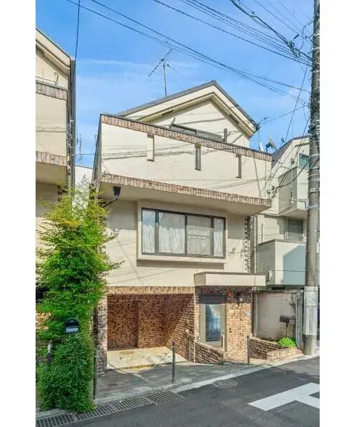 Akiya in Meguro Ward