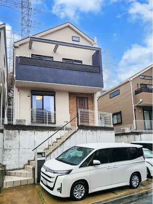 Akiya in Yokohama