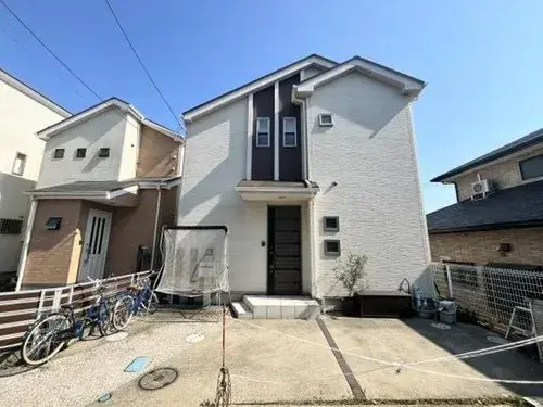 Akiya in Isehara