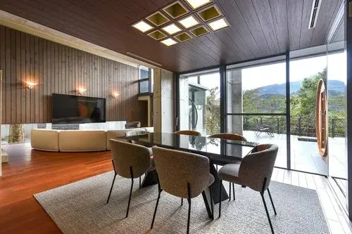 Large Two-Family Home Yokohama City Kanagawa Prefecture (2)