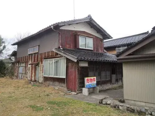 Akiya in Nyuzen Town