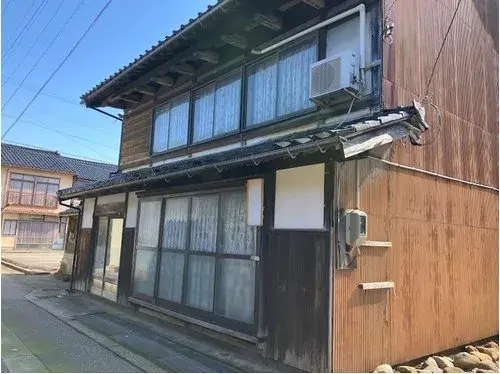 Akiya in Nanto