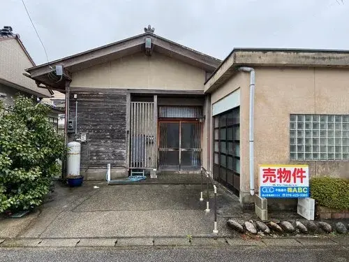 Akiya in 黒部市