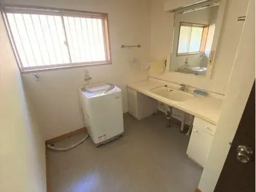 Yamanashi Prefecture Nirasaki City 2LDK Property (14)