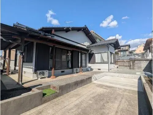 Akiya in Fuji