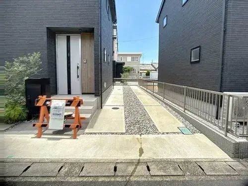 Slide 4