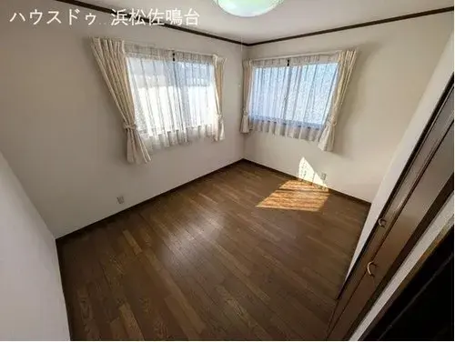 Two-story Residence in Hamamatsu Chuo-ku, Shizuoka Prefecture (4)