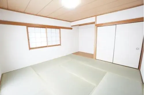 Propriété LDK de plus de 15 tatamis à deux étages, Ville de Kariya, Préfecture d'Aichi (2)