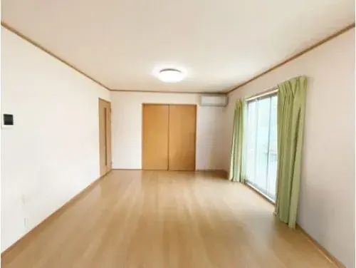Propiedad 4LDK en la ciudad de Nisshin, Prefectura de Aichi (8)