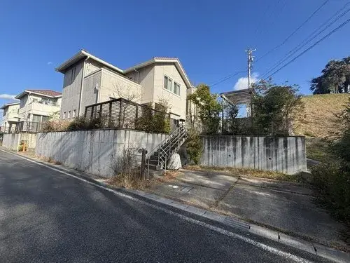Akiya in Handa