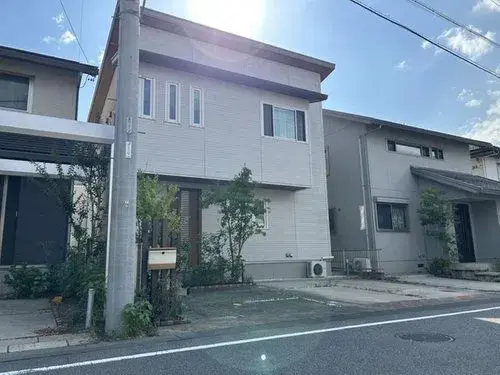 Akiya in Pueblo de Kota