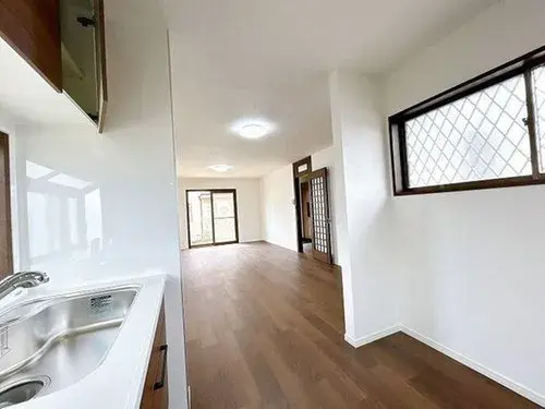LDK 18 Tatami Mat 2-Story Property Toyota City Aichi Prefecture (3)